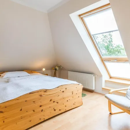 Apartman Am Park 11 *